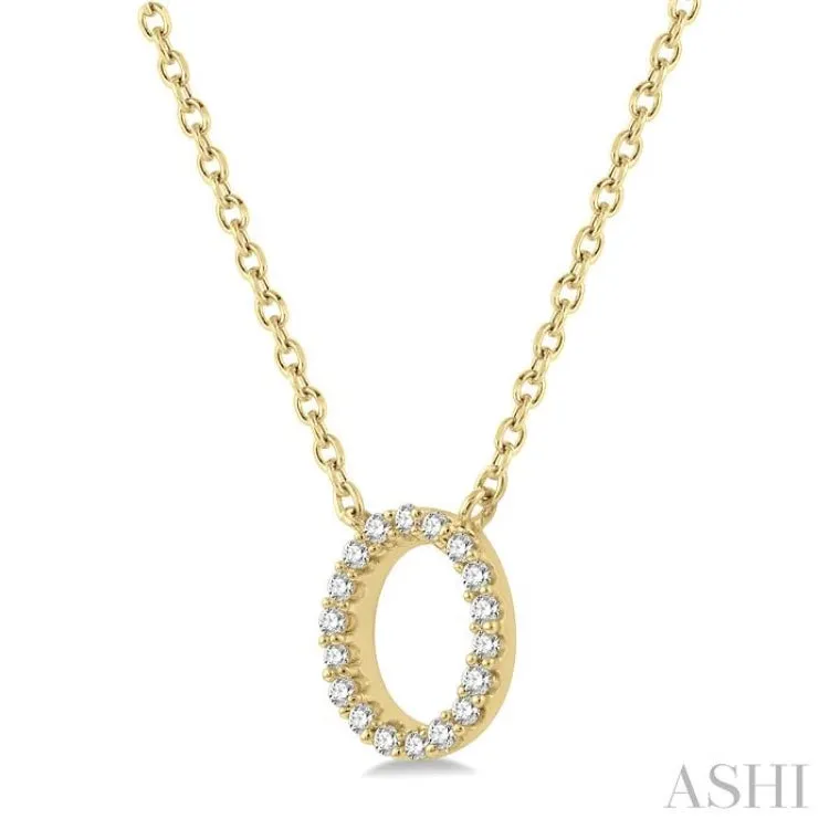 1/20 ctw Initial 'O' Round Cut Diamond Pendant With Chain in 14K Yellow Gold
