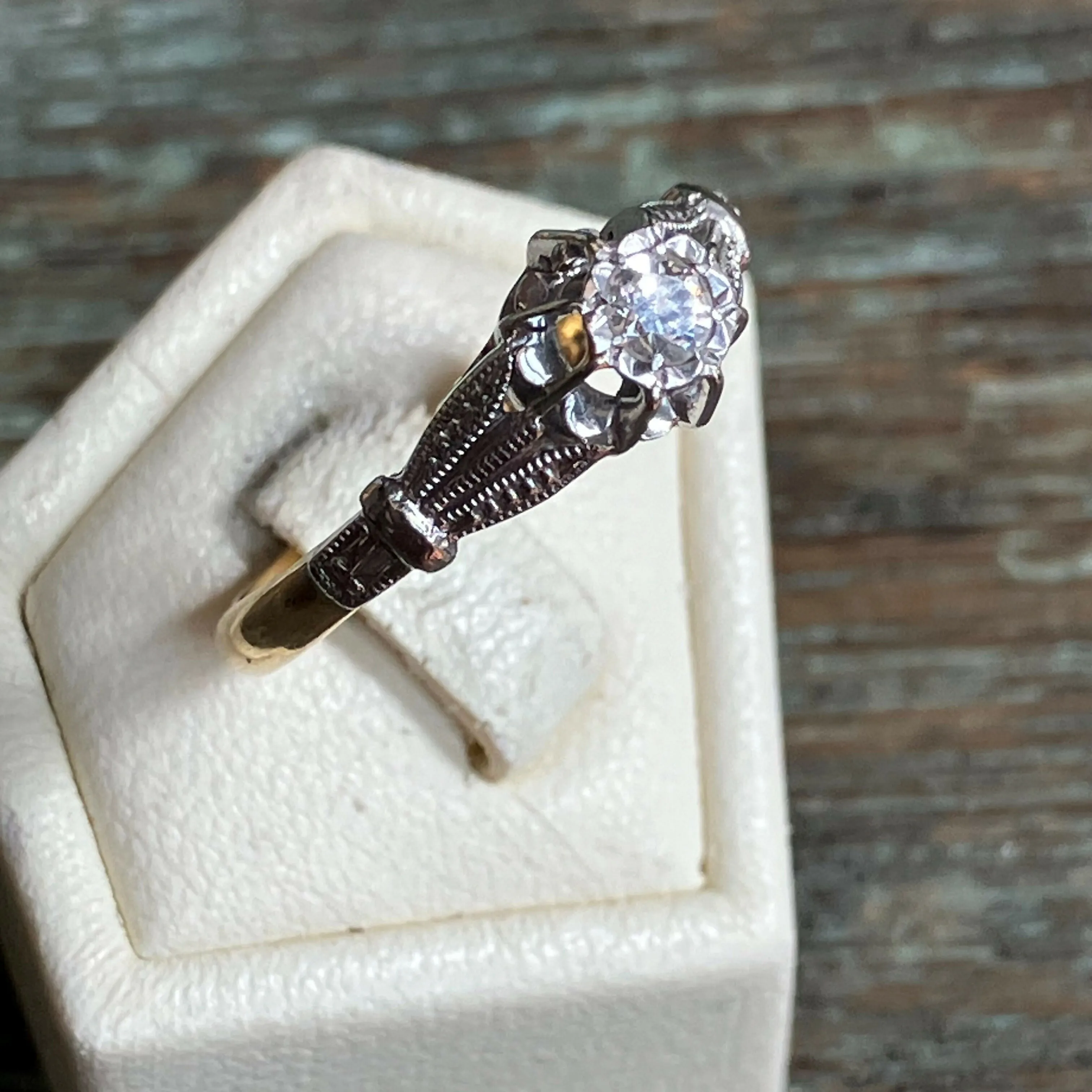 18ct Gold & Platinum Diamond Ring | Size N | 0.4 Carat