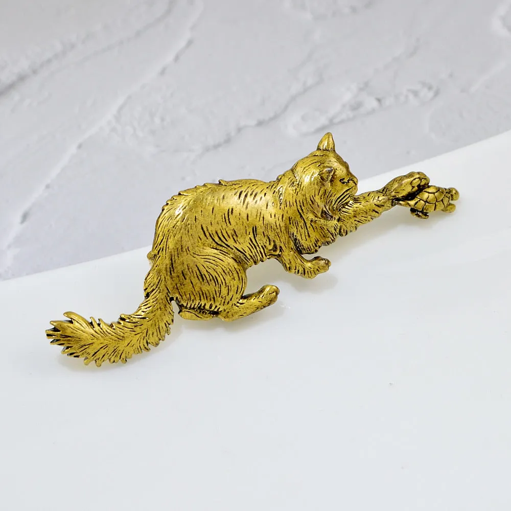 Cat Catch Tortoise Brooches For Women And Men