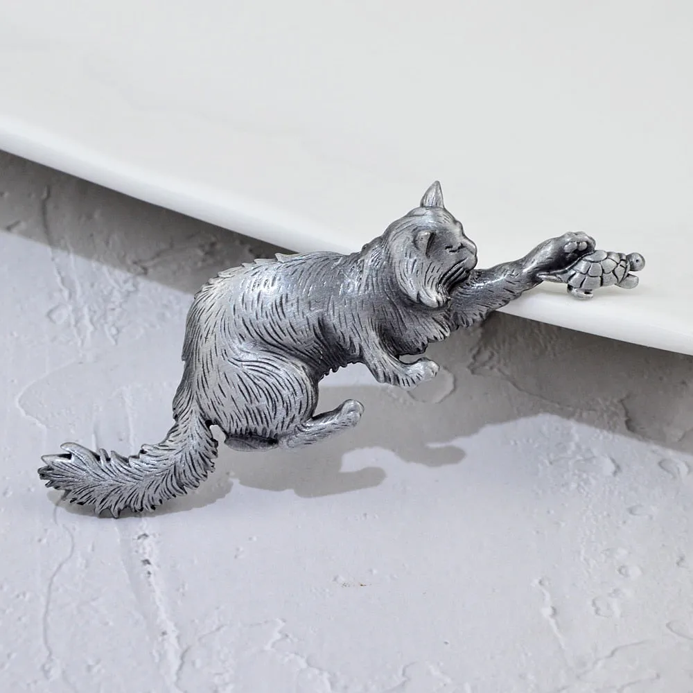 Cat Catch Tortoise Brooches For Women And Men