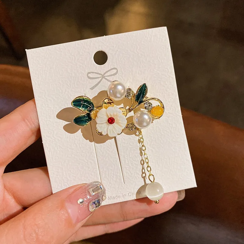 Chinese Style Fringed Flowers Pearls Pipa Brooches