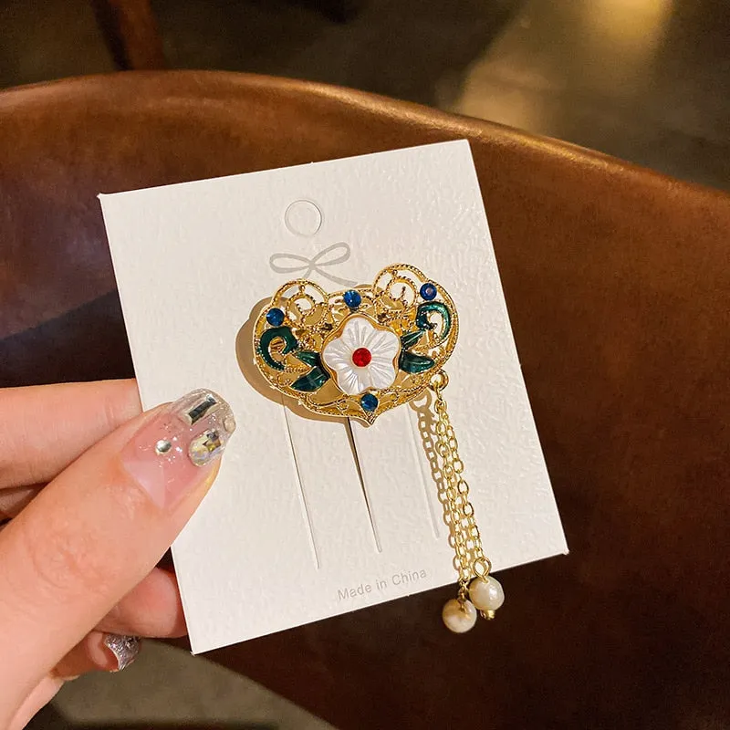 Chinese Style Fringed Flowers Pearls Pipa Brooches