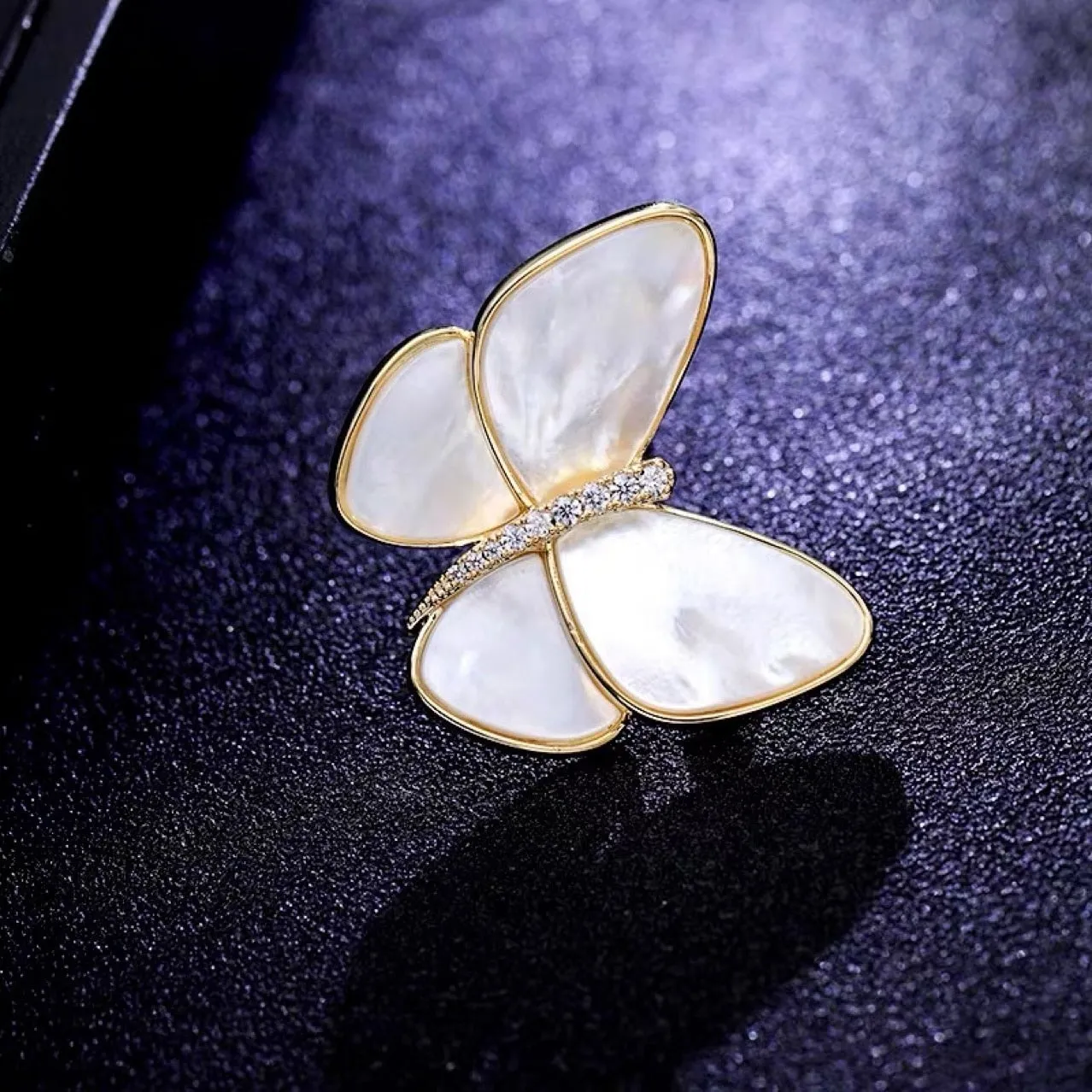 Elegant Shell Butterfly Brooch Cubic Zircon Golden Copper Suit Brooches