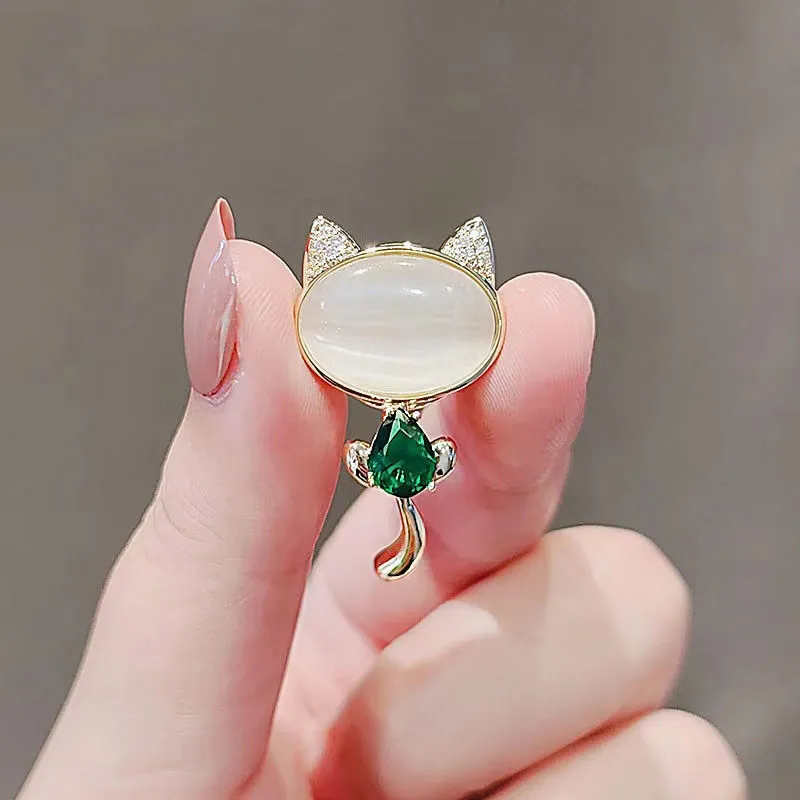Exquisite Women Luxury Crystal Small Size Rabbit Flower Brooches