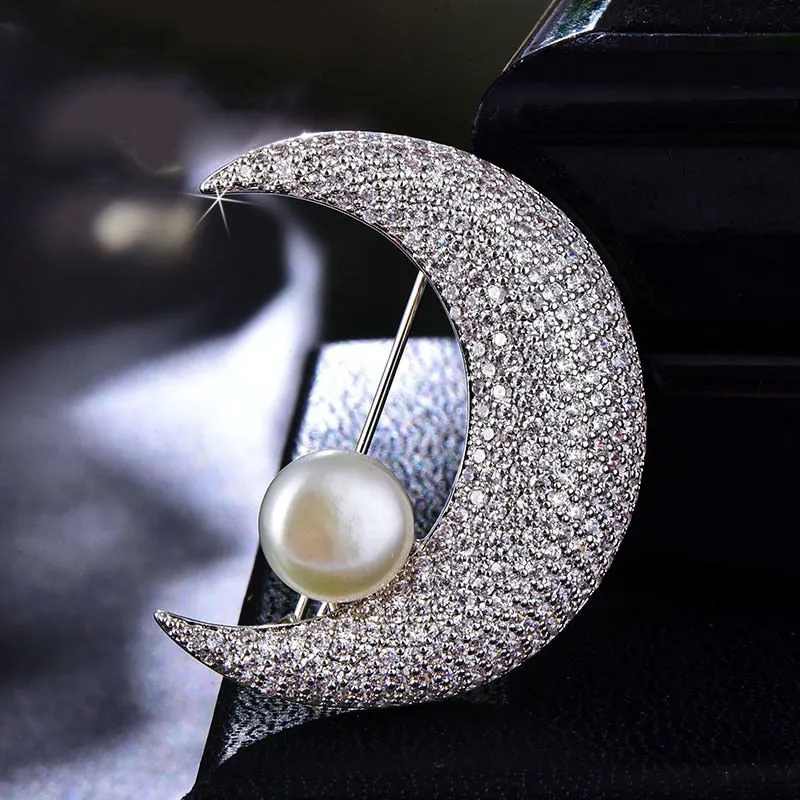 Fashion Moon brooch Full of Crystal Luxury Wedding Party Annual Accessory