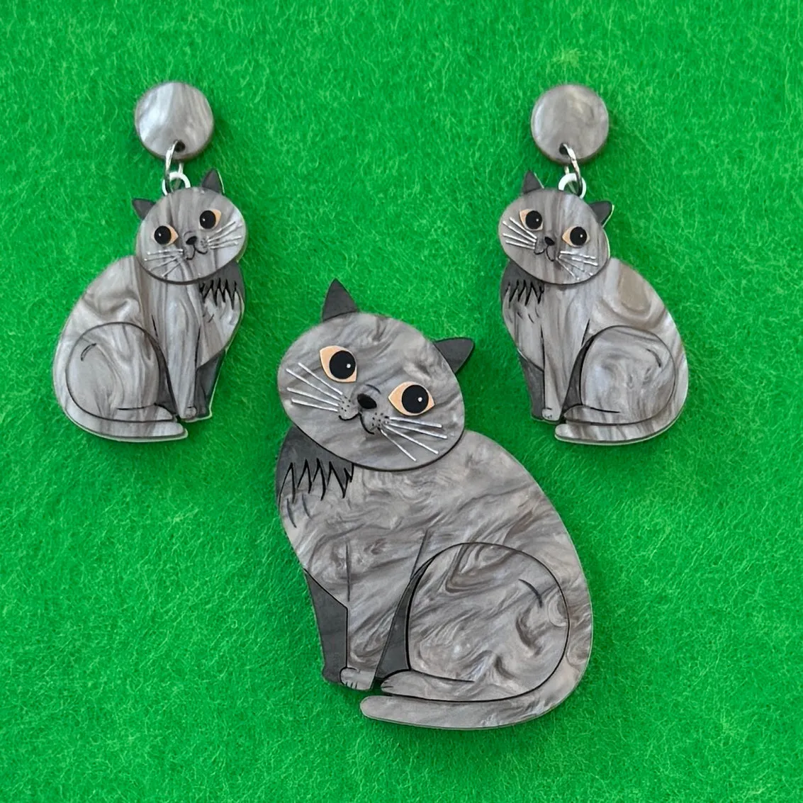 Freddy the Burmese - Brooch