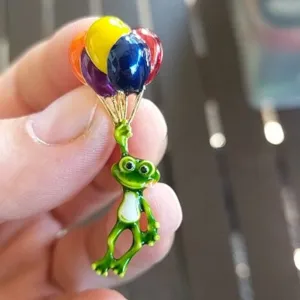 Funny Balloon Frog Brooches Animal Colorful Balloons Brooch