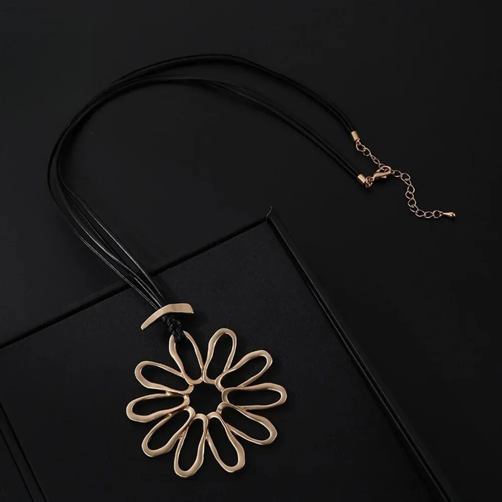 Gold Color Hollow Out Flower Necklace for Women