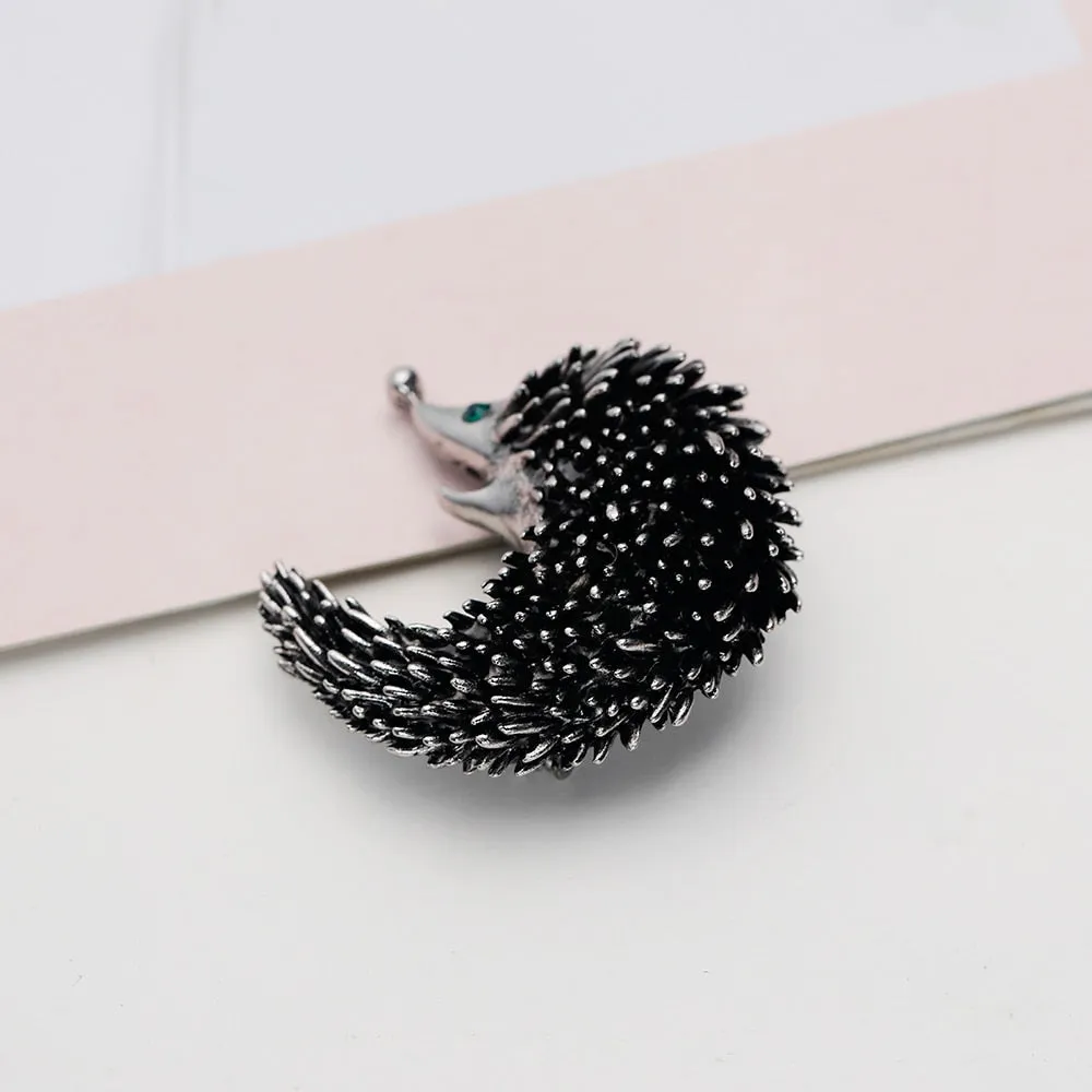Hedgehog Brooch Cute Enamel Animal Pin 2 Colors Available Winter Fashion Accessories