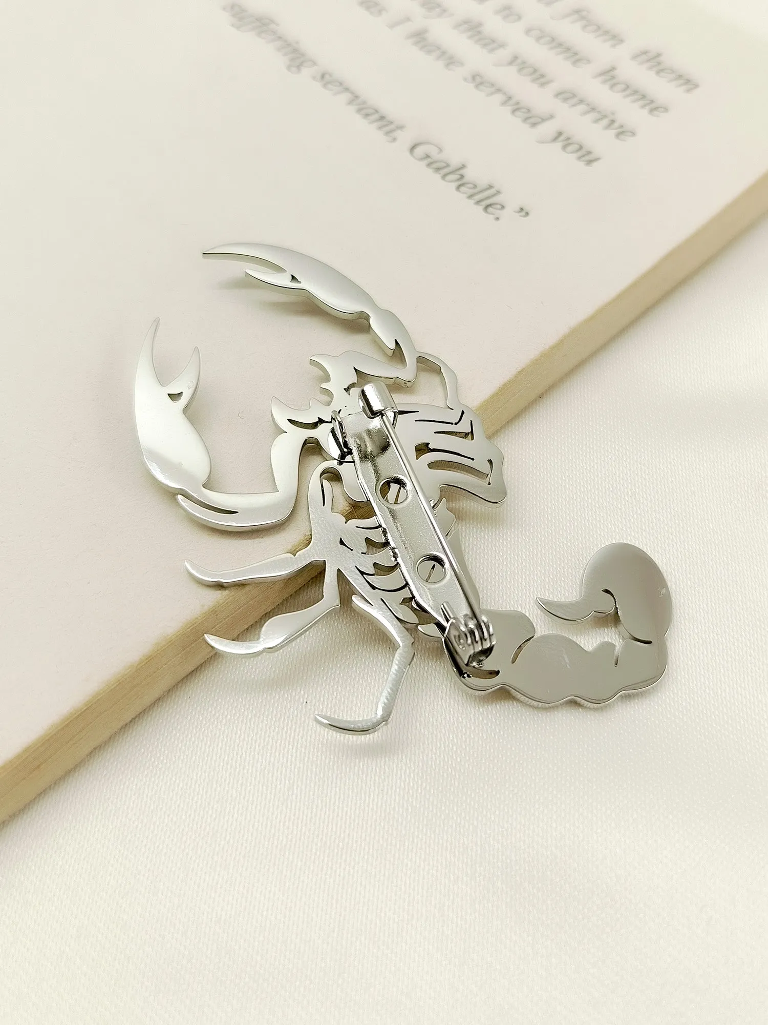 Madhu Scorpion Silver Men's Brooche