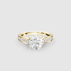 Structured Petal-Set Solitaire Ring-Round